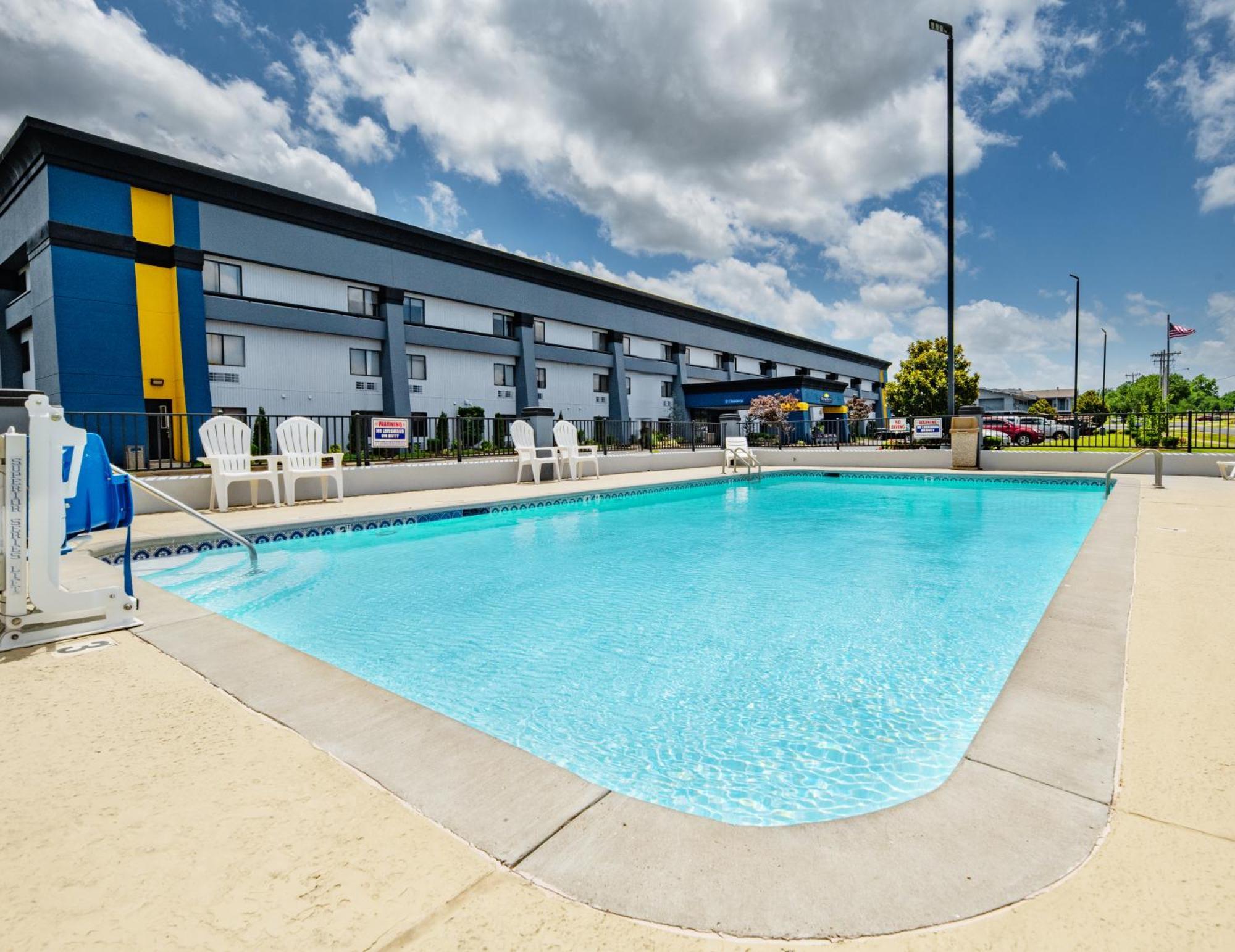 Days Inn By Wyndham Fort Smith Eksteriør bilde